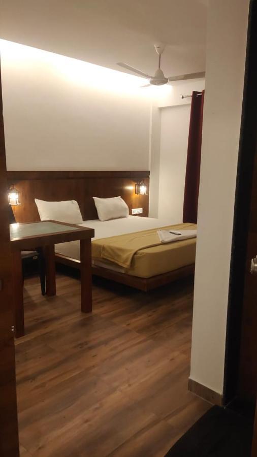 Hotel Anvisha Executive Mangvadi Ngoại thất bức ảnh