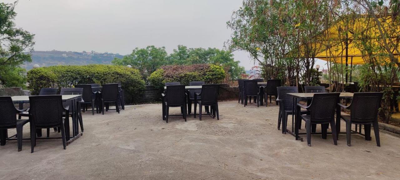 Hotel Anvisha Executive Mangvadi Ngoại thất bức ảnh