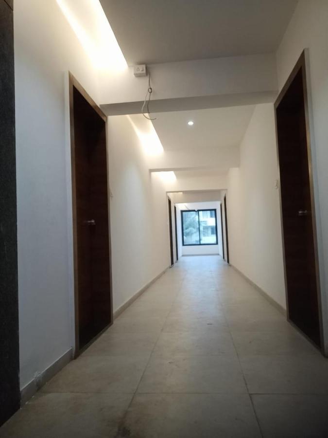 Hotel Anvisha Executive Mangvadi Ngoại thất bức ảnh