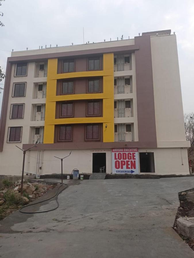 Hotel Anvisha Executive Mangvadi Ngoại thất bức ảnh